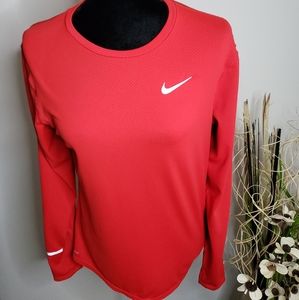 Nike Dri-fit long-sleeved shirt